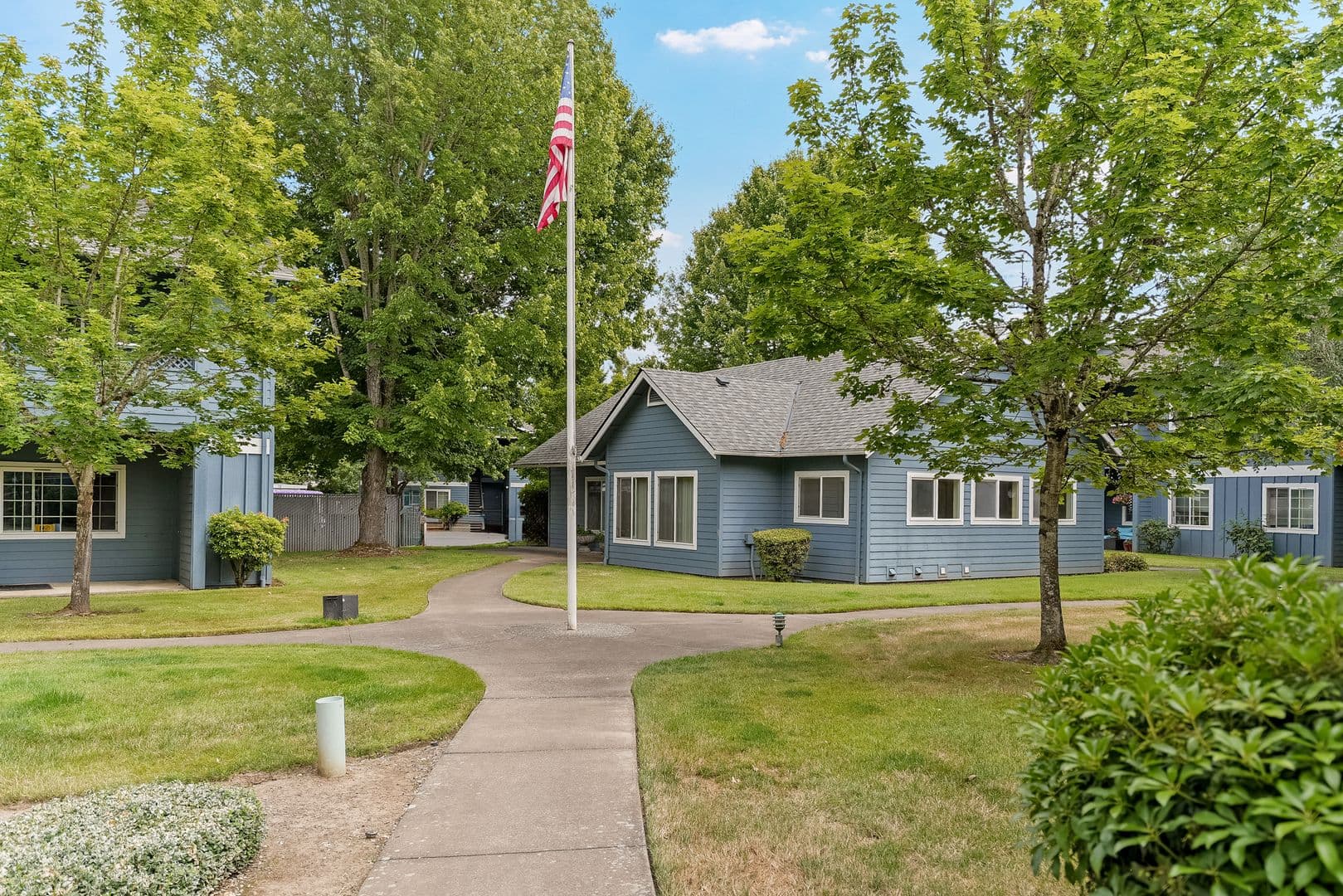 McMinnville Apartment: 2938 NE Evans St