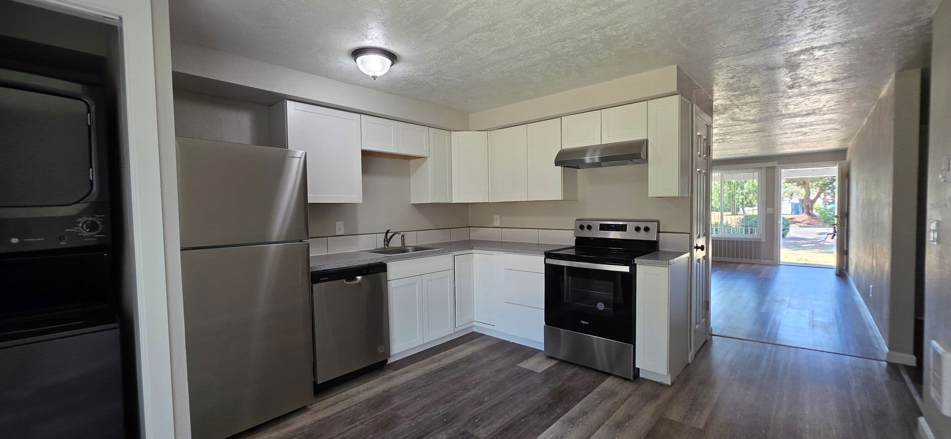 Salem Apartment: 4006 Satter Drive NE
