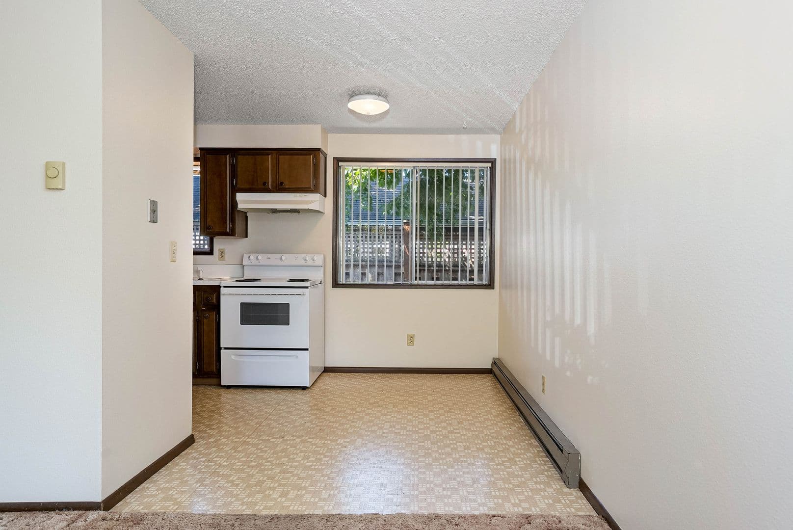 Salem Apartment: 3811 Lancaster Dr NE