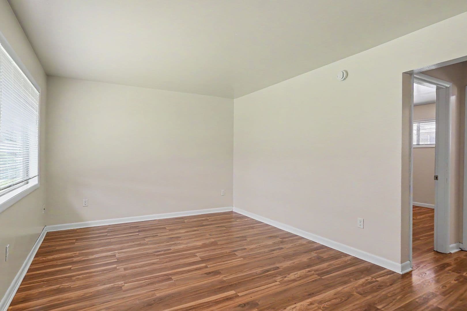Salem Apartment: 140 Friendship Ave SE