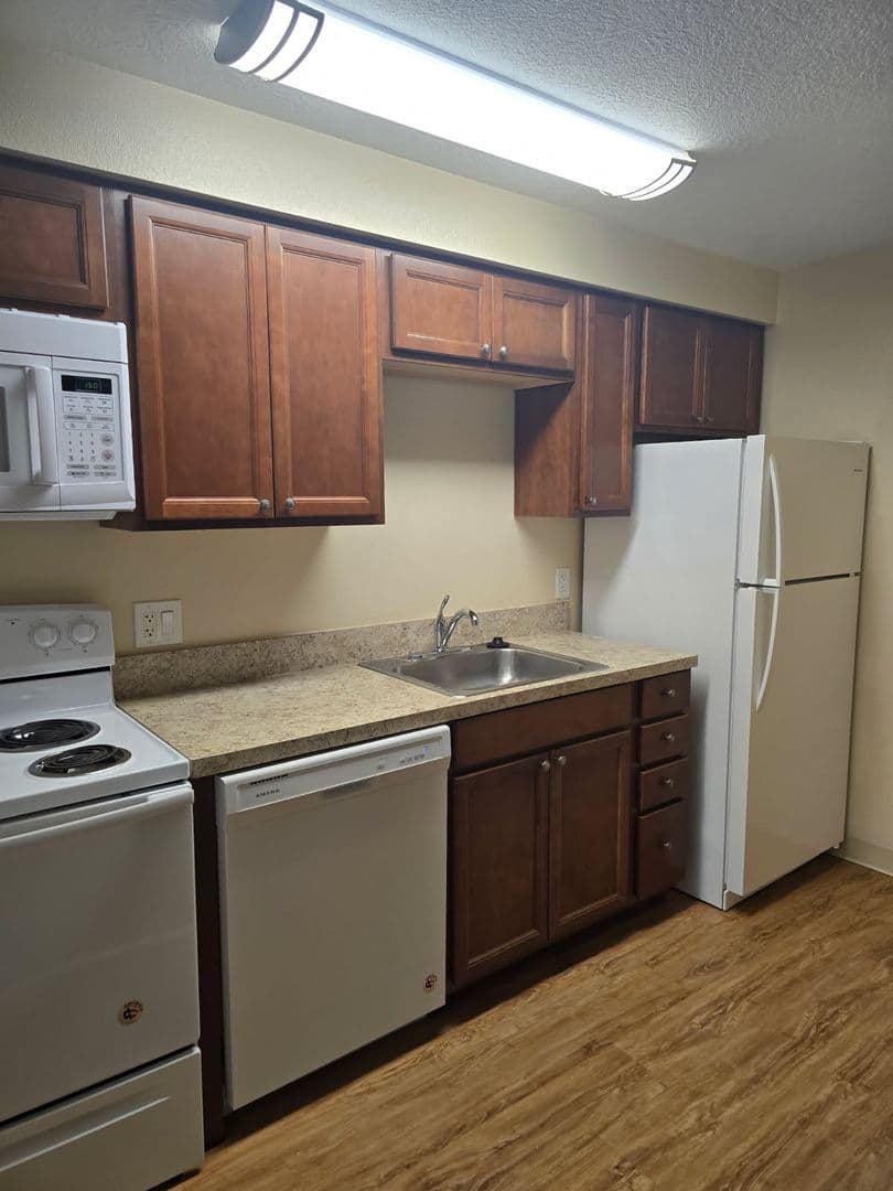 Albany Apartment: 1440 Geary Circle SE