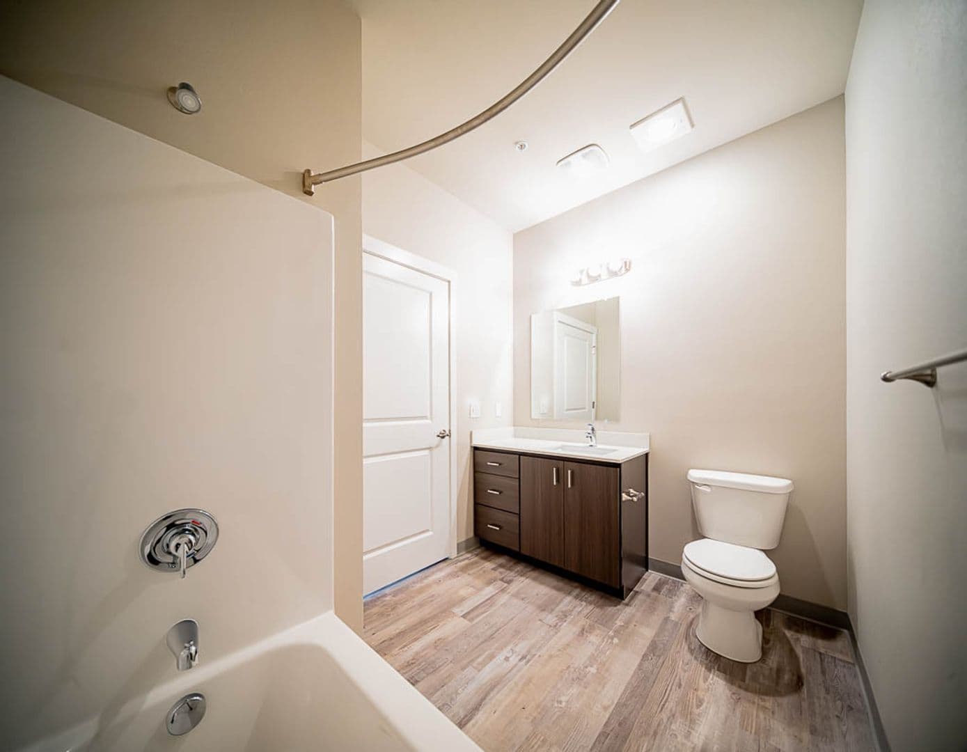 Lebanon Apartment: 2180 Franklin St