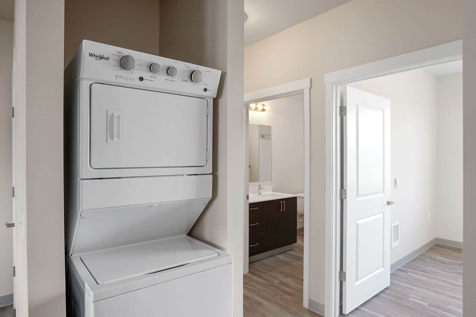 Lebanon Apartment: 100 Vaughan Lane