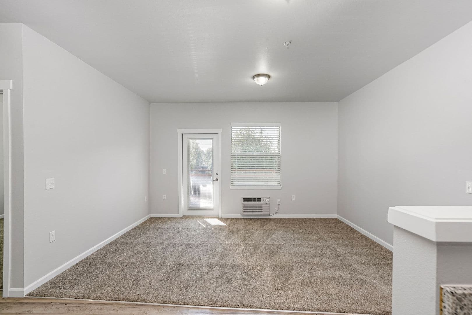 Salem Apartment: 3240 Harold Drive NE