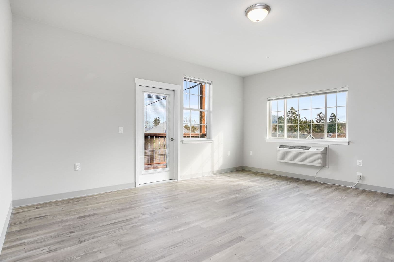 Lebanon Apartment: 100 Vaughan Lane