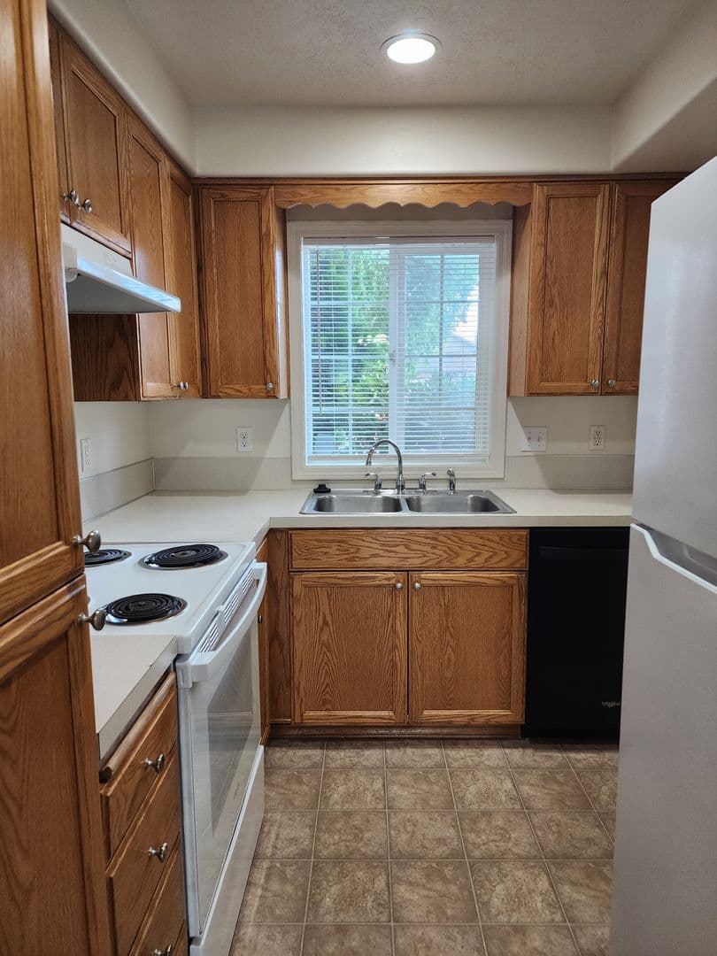 Keizer Apartment: 1315 Bair Road NE