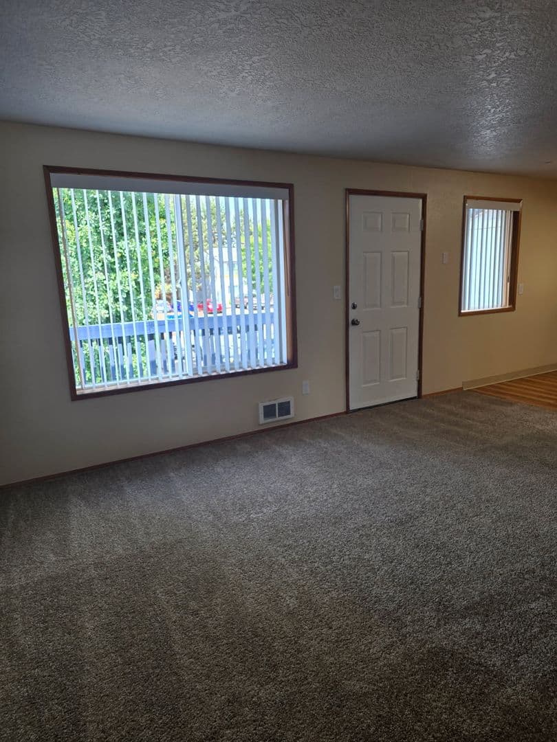 Albany Apartment: 1440 Geary Circle SE