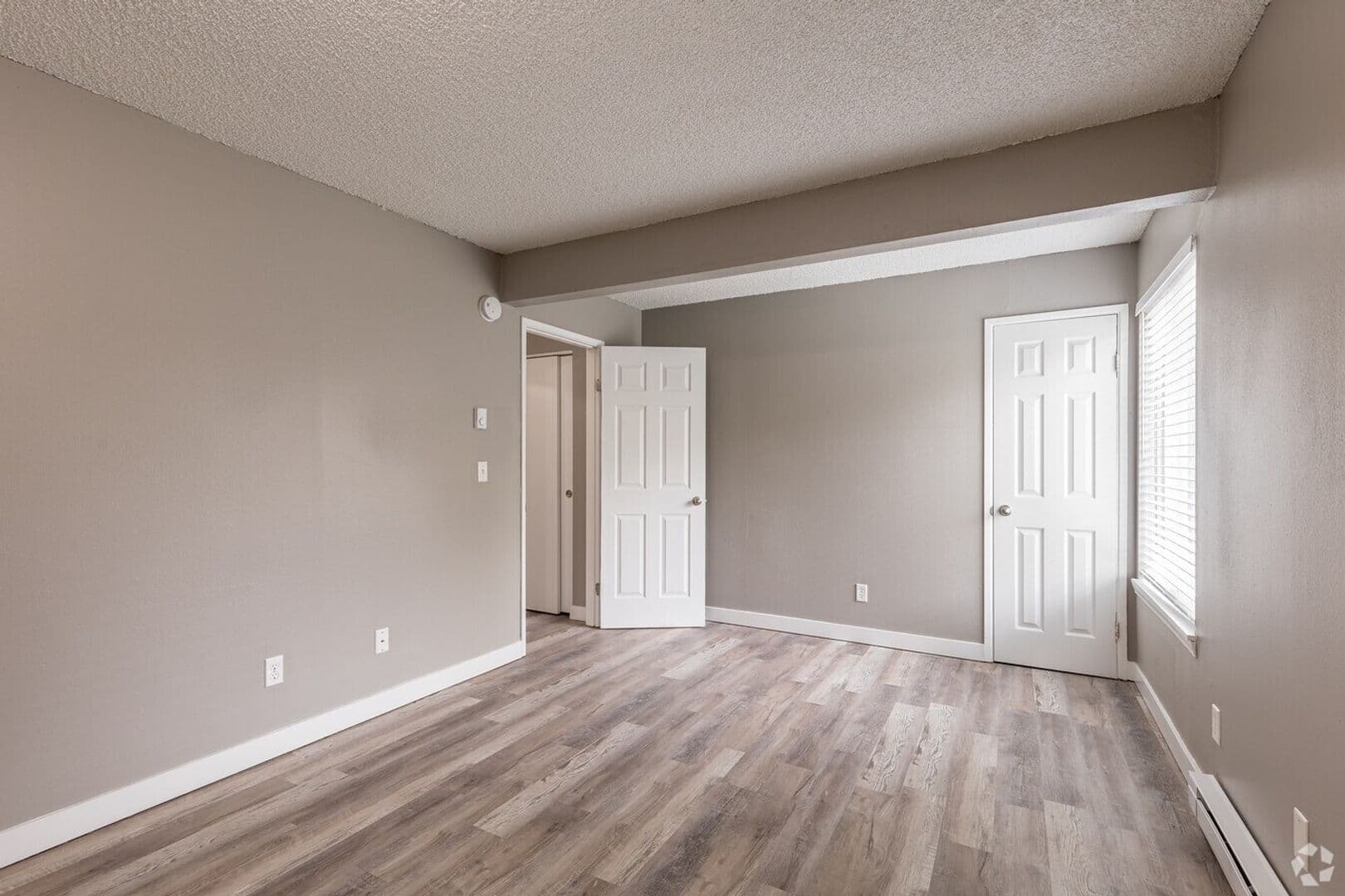 Salem Apartment: 2500 Lancaster Drive NE