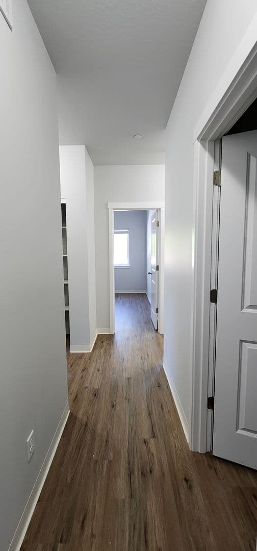 McMinnville Apartment: 1720 SW 2nd Street
