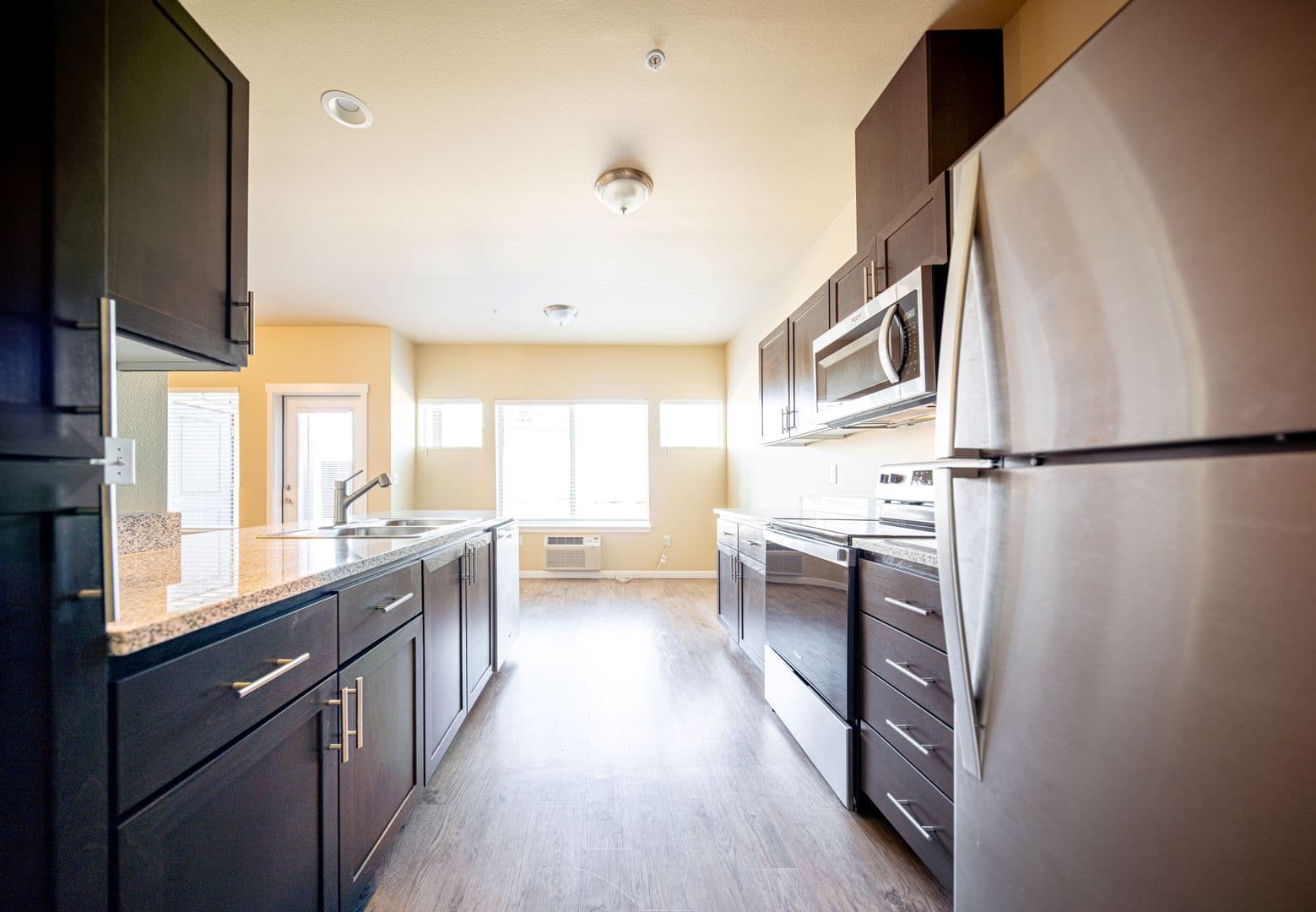Salem Apartment: 3220 Lansing Avenue NE