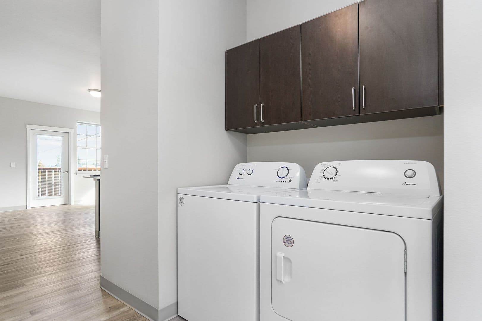 Lebanon Apartment: 100 Vaughan Lane