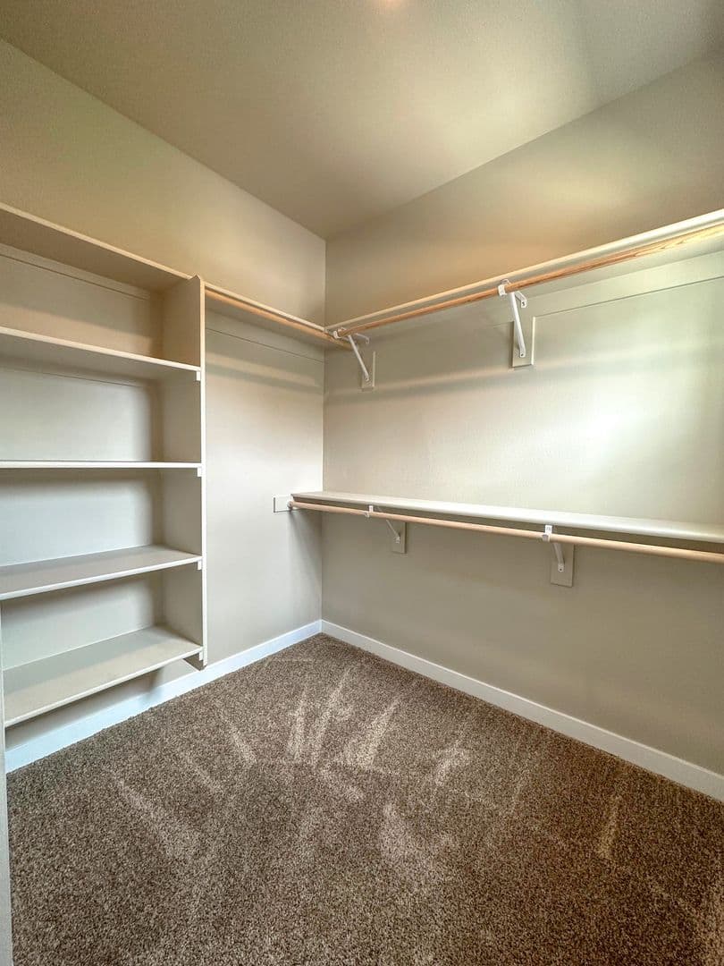 Salem Apartment: 4624 Lancaster Dr NE