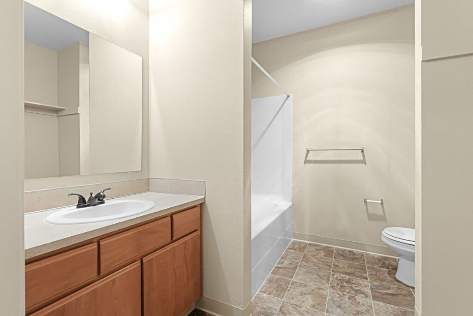 Salem Apartment: 1668 Baxter Rd SE, #100