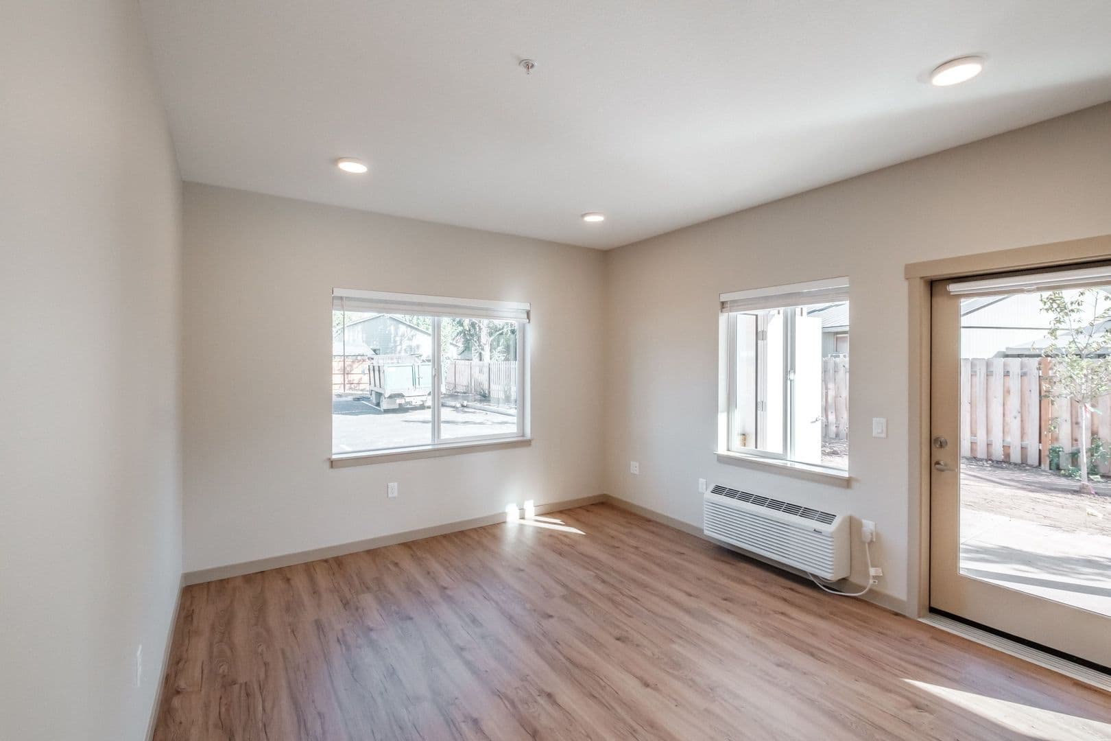 Keizer Apartment: 756 Chemawa Rd NE