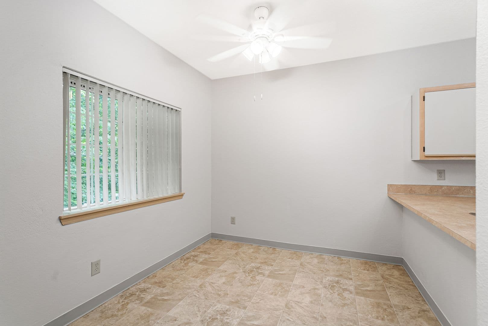 McMinnville Apartment: 2938 NE Evans St