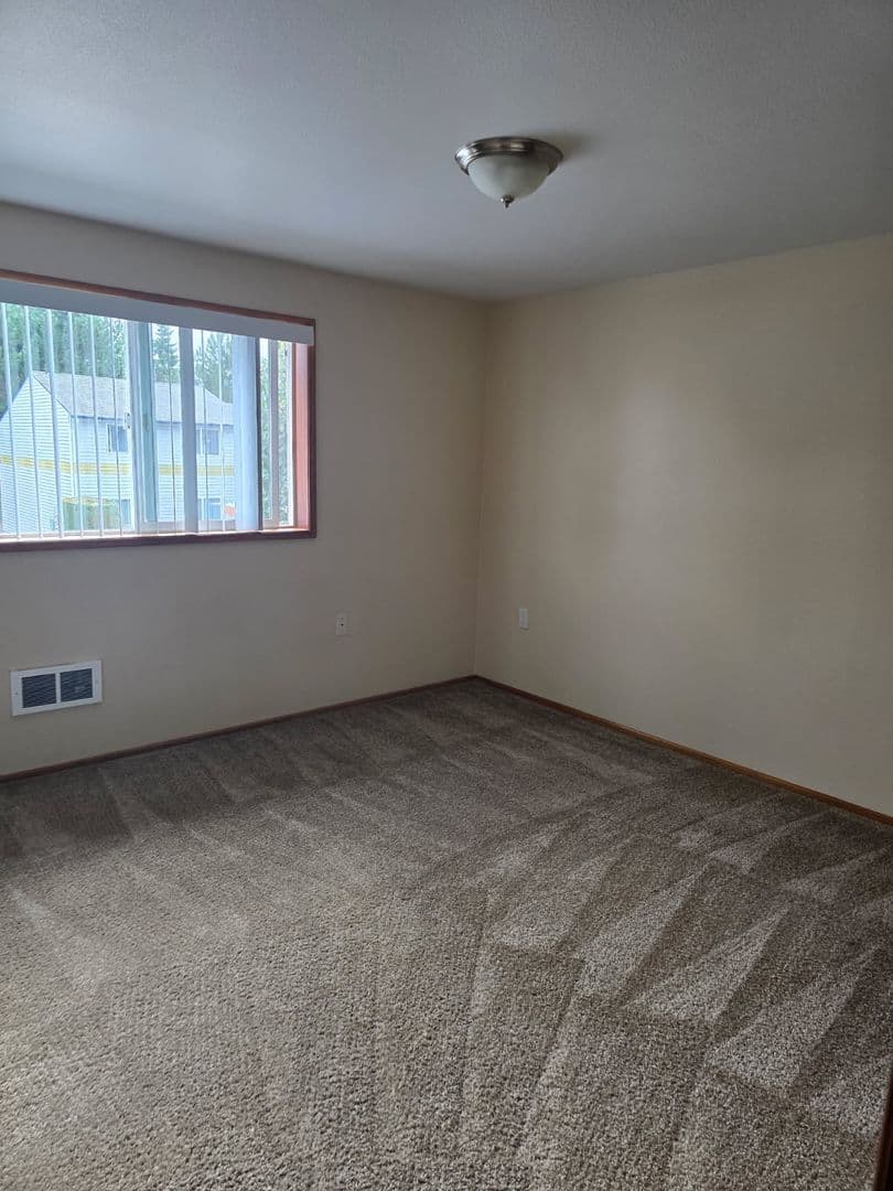 Albany Apartment: 1440 Geary Circle SE