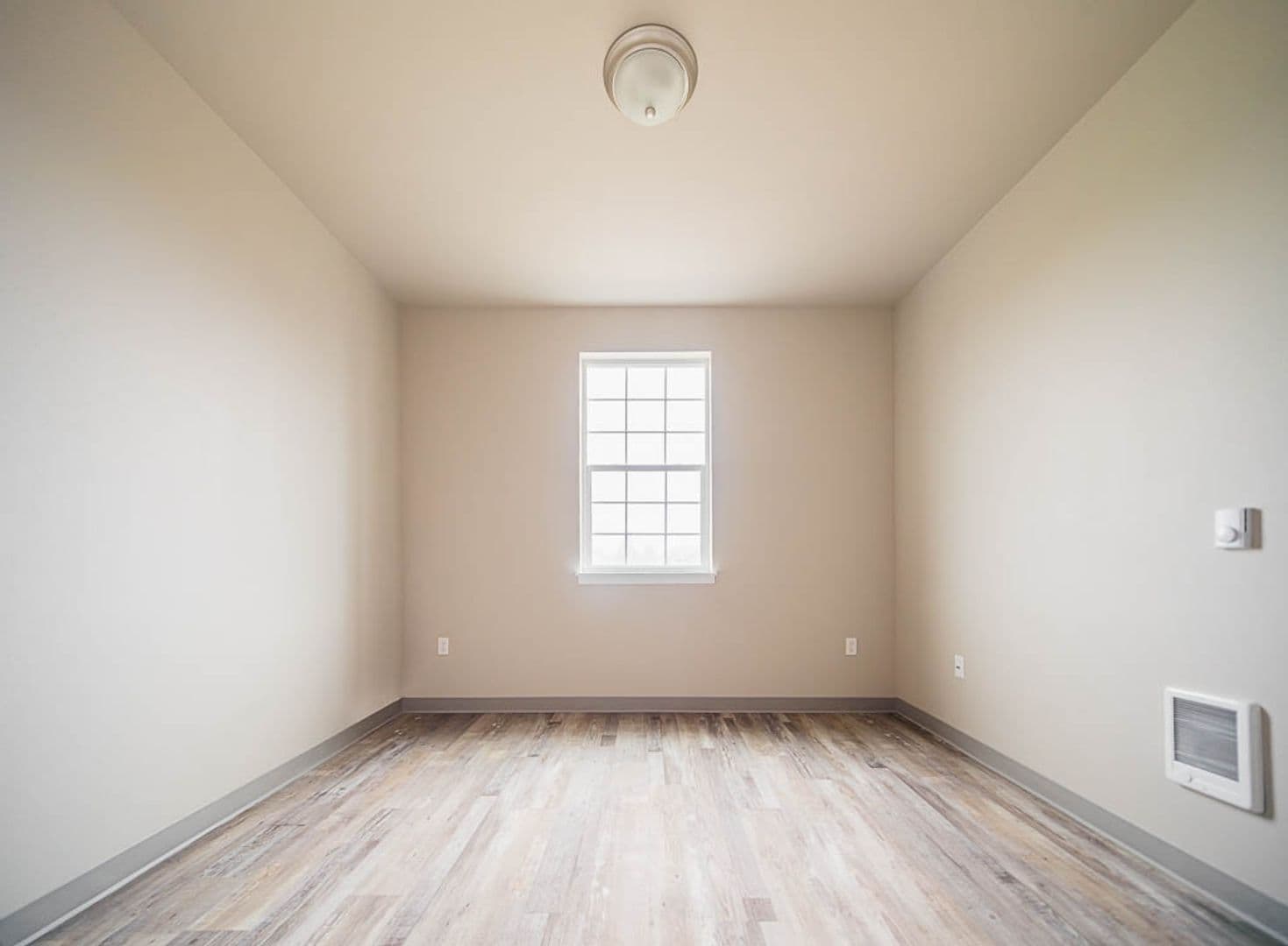 Lebanon Apartment: 2180 Franklin St