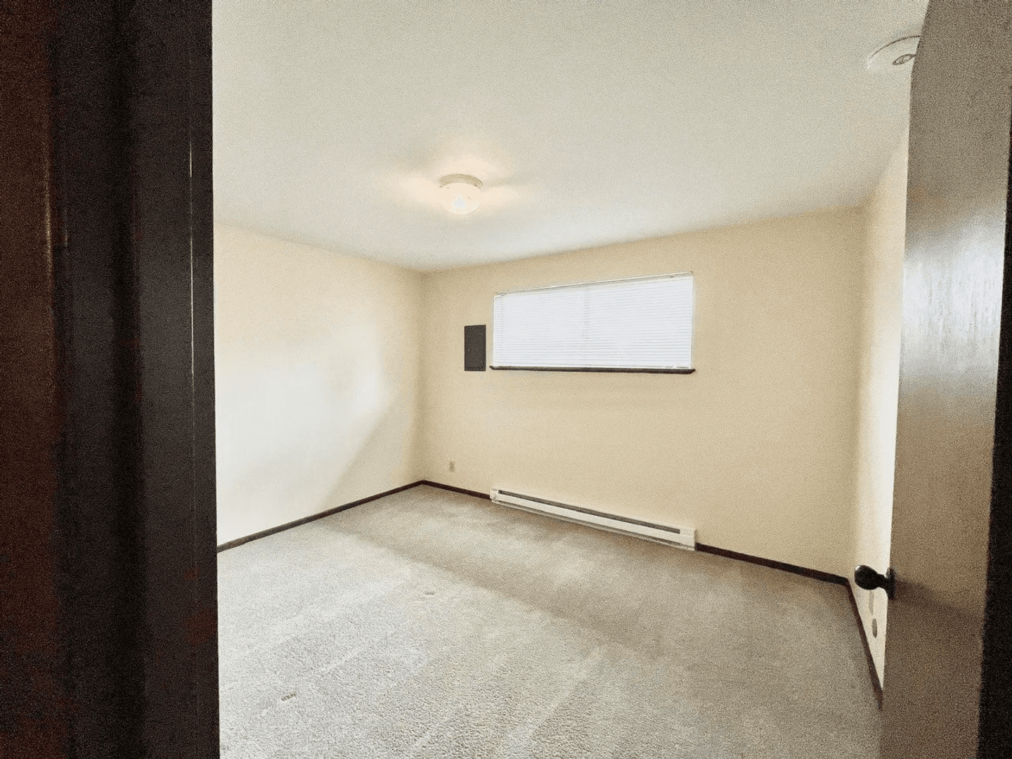 Salem Apartment: 1107 Hines Street SE