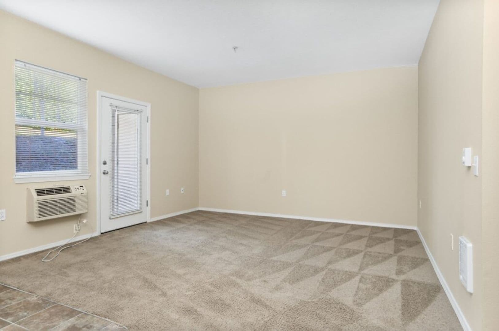 Salem Apartment: 1668 Baxter Rd SE, #100