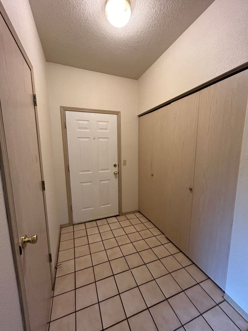 McMinnville Apartment: 2938 NE Evans St