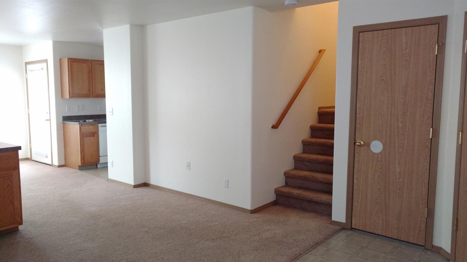 Albany Townhome: 3511 25th Court SE