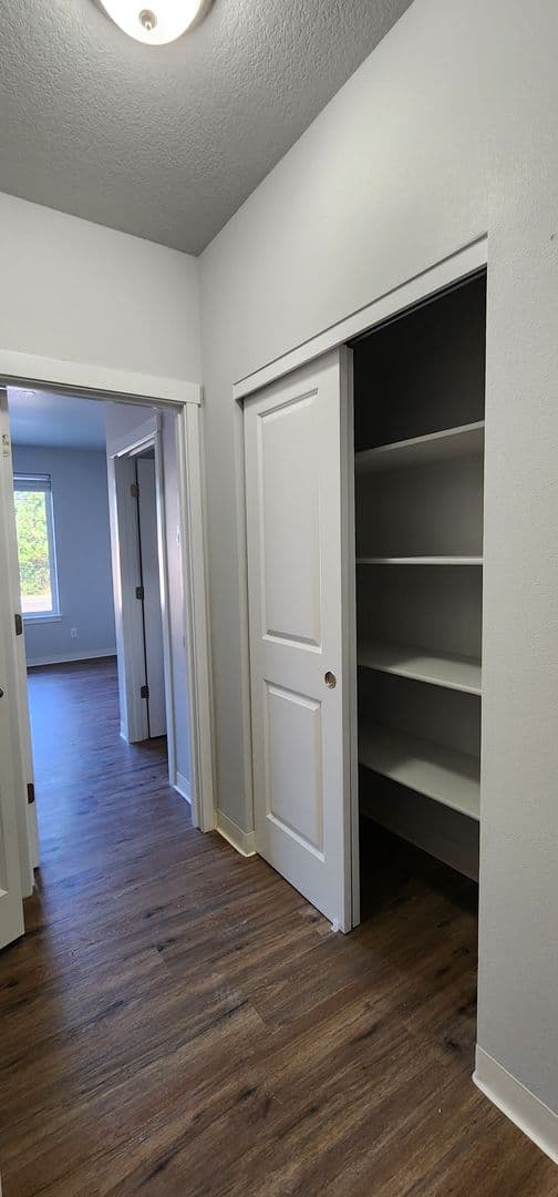 McMinnville Apartment: 1720 SW 2nd Street
