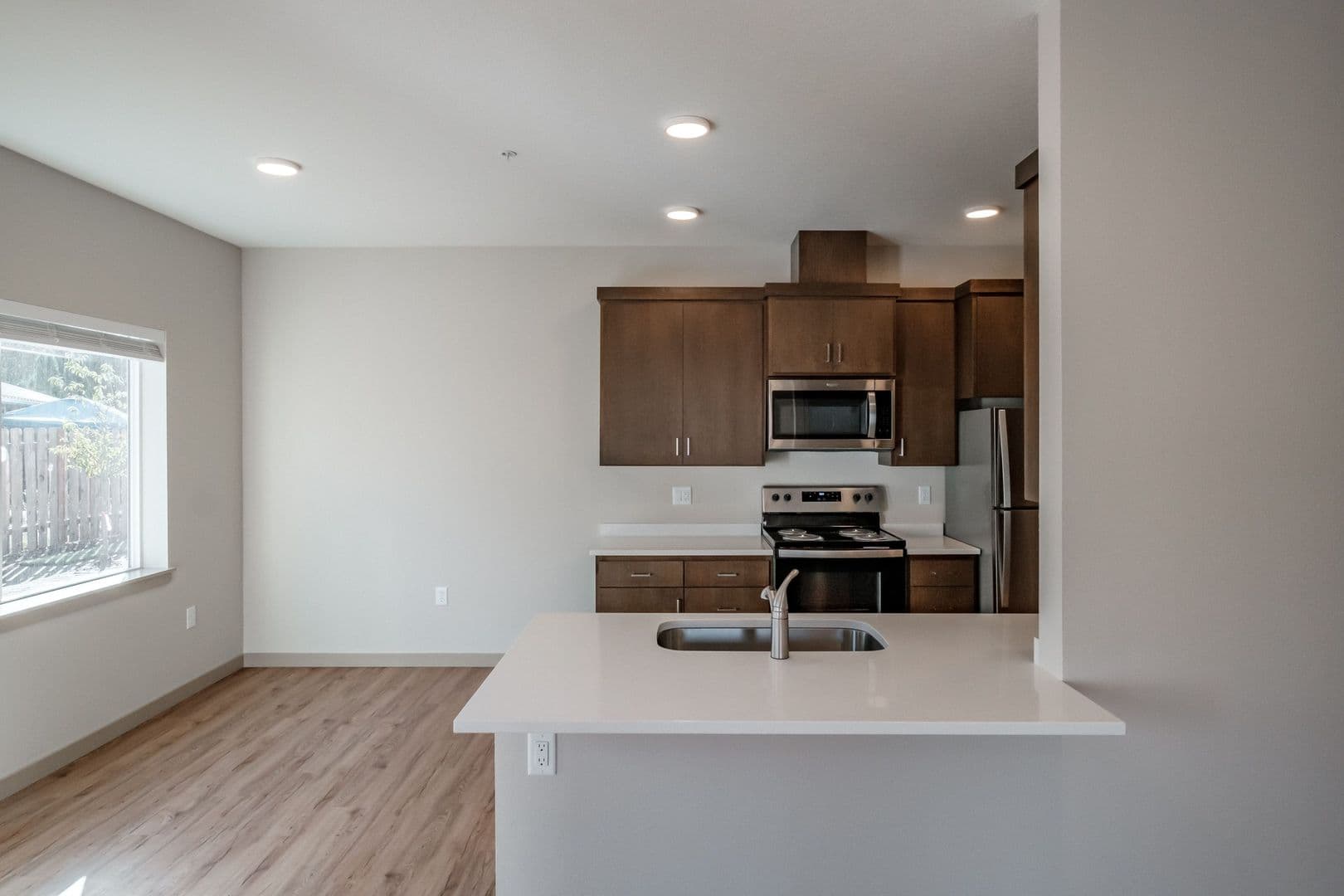 Keizer Apartment: 756 Chemawa Rd NE