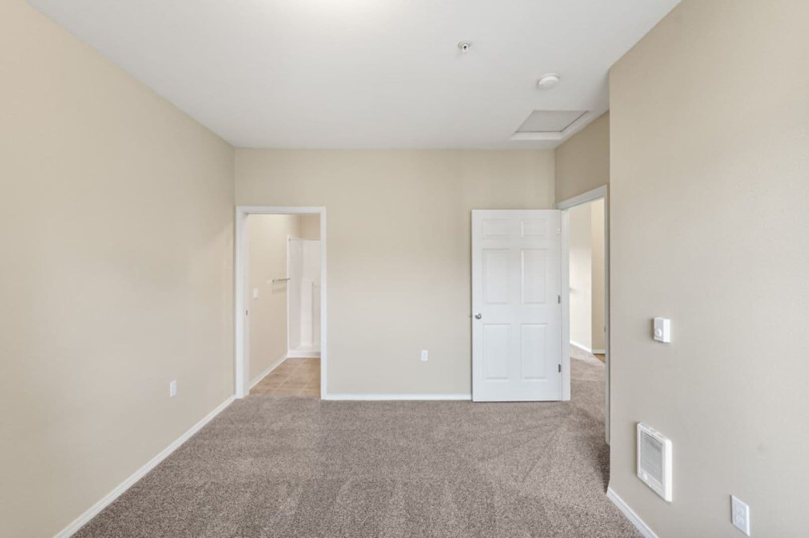 Salem Apartment: 1668 Baxter Rd SE, #100