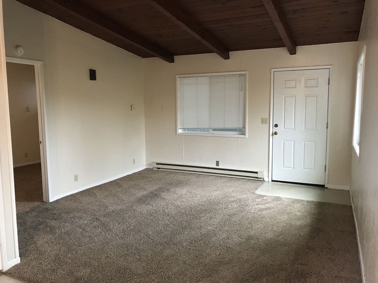 Albany Apartment: 2601 4th Avenue SE