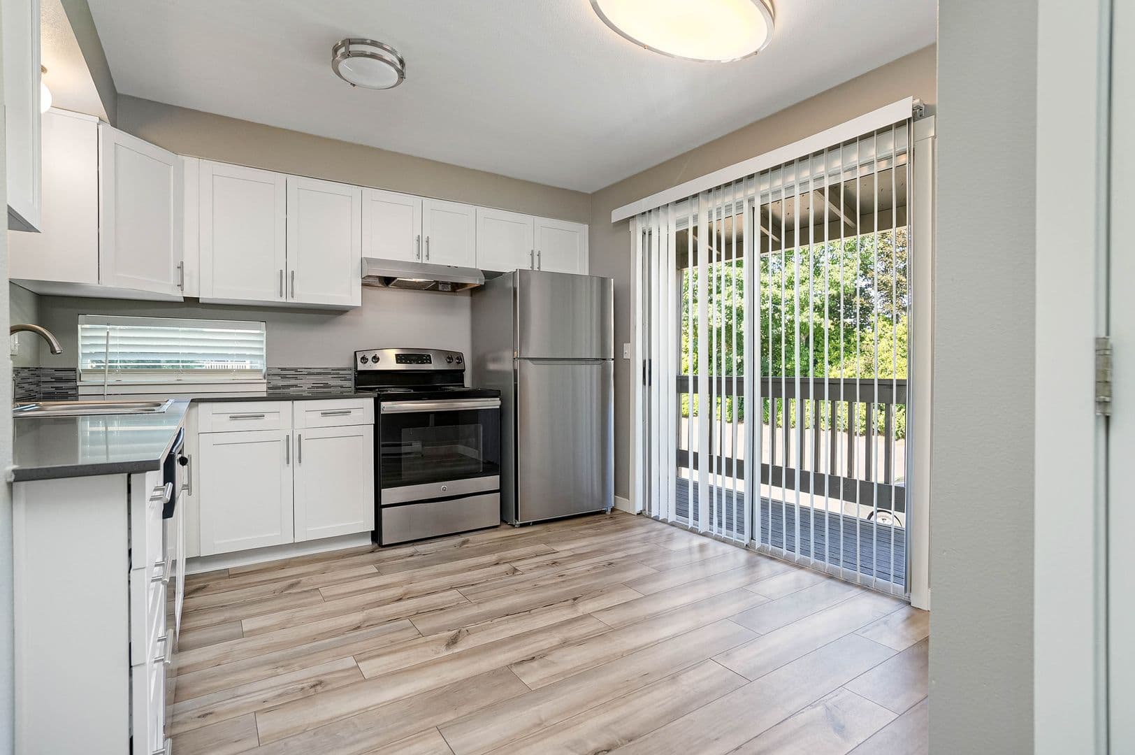 Salem Apartment: 2500 Lancaster Drive NE