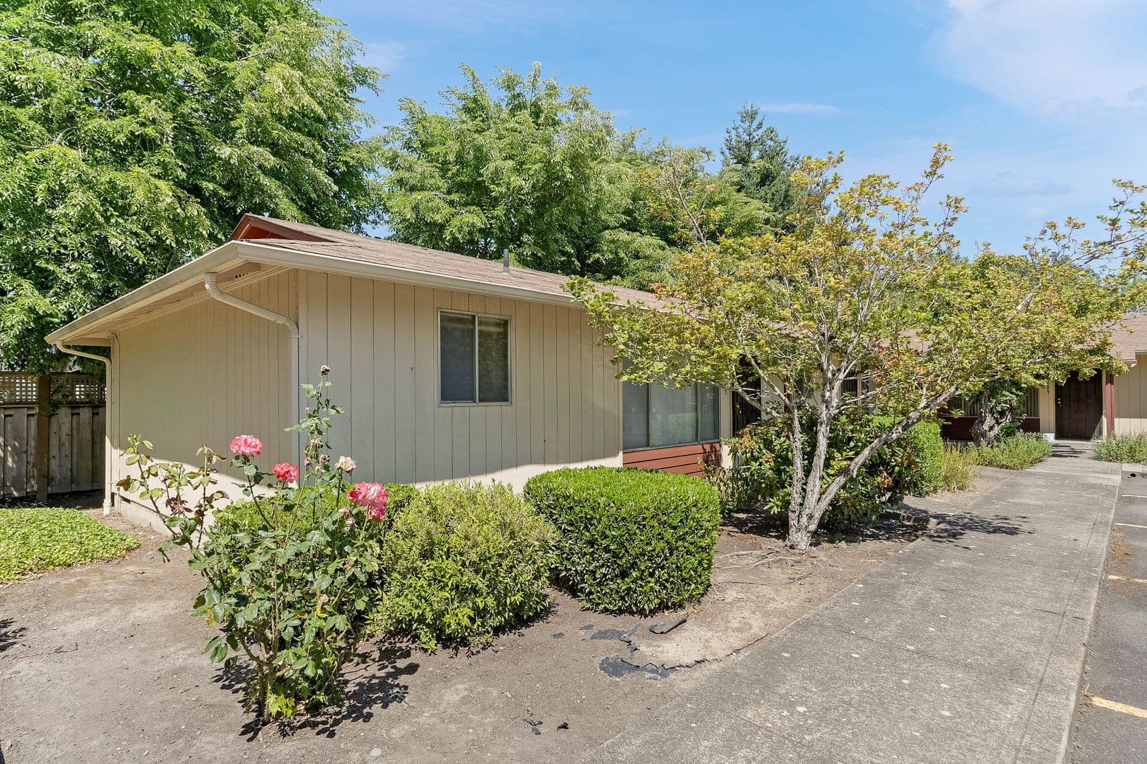 Salem Apartment: 3811 Lancaster Dr NE