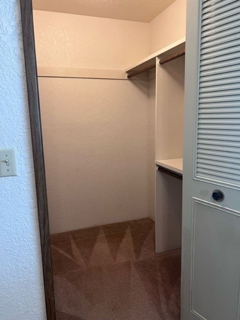 Keizer Apartment: 601 Chemawa Road N