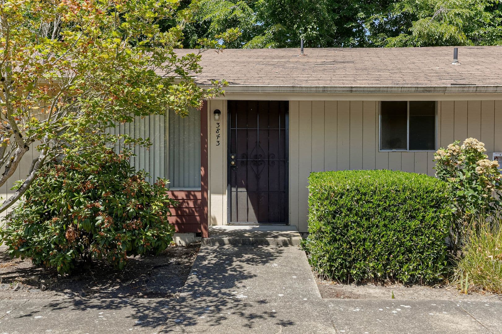 Salem Apartment: 3811 Lancaster Dr NE