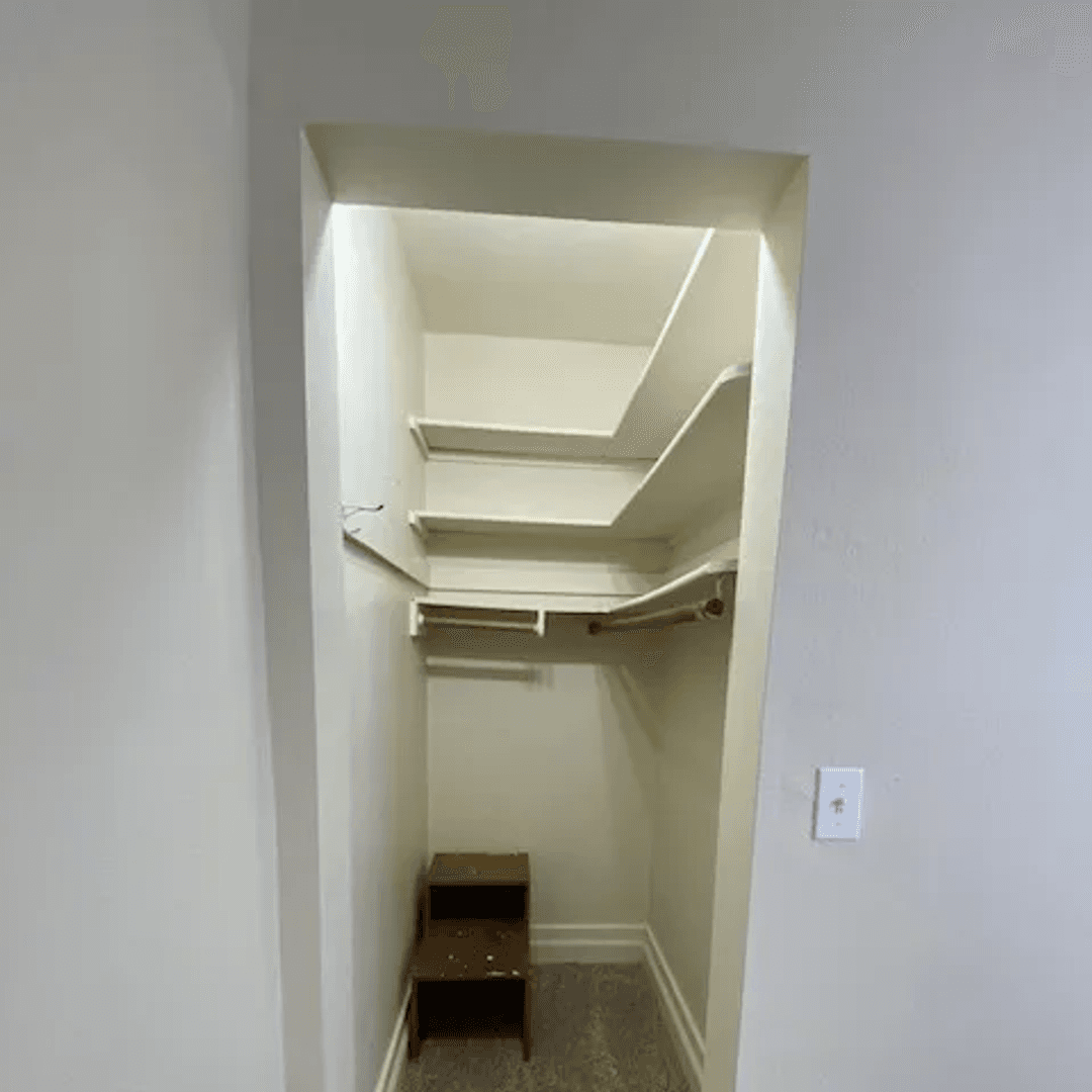 Salem Apartment: 879 Liberty St NE