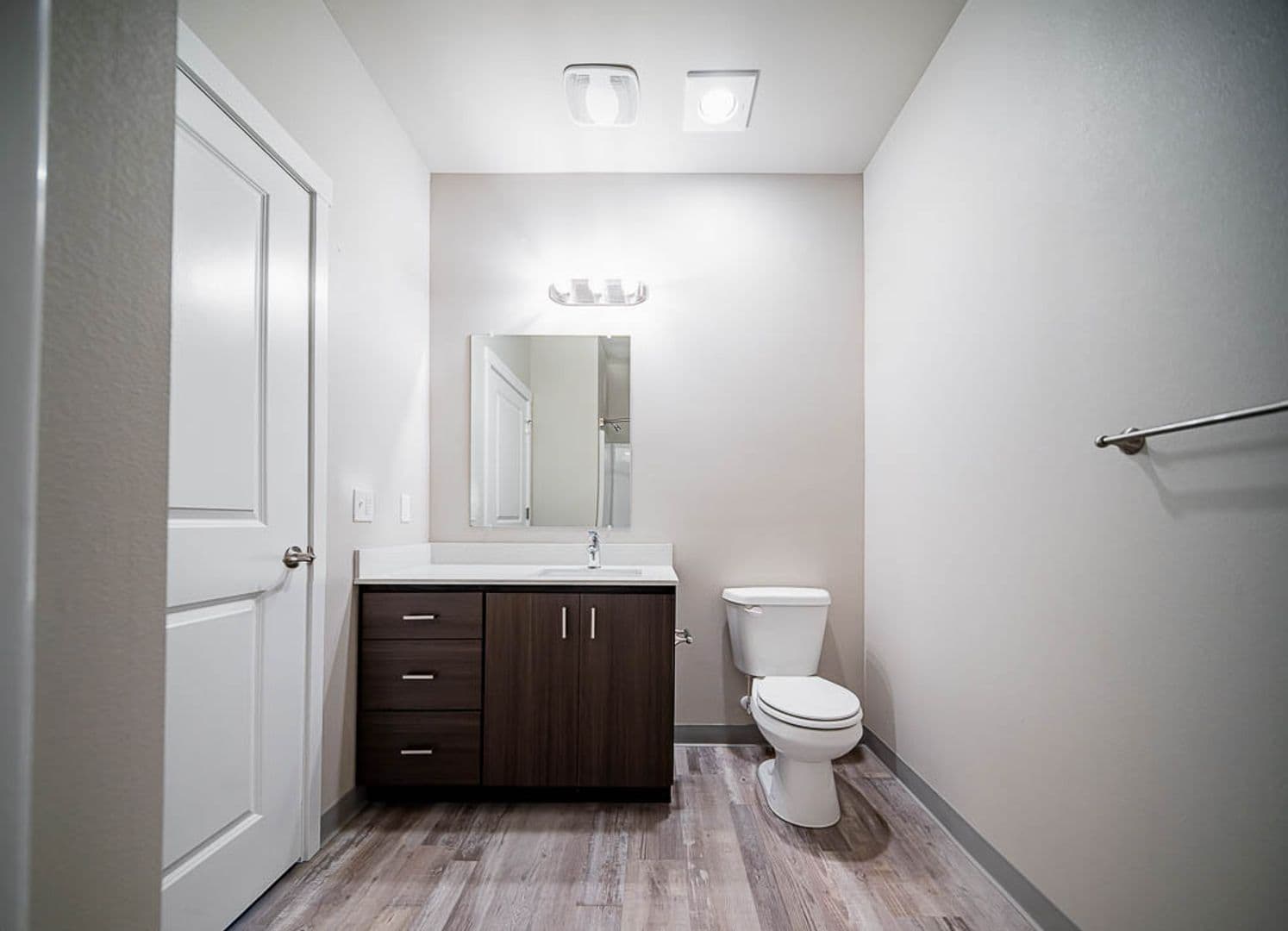 Lebanon Apartment: 2180 Franklin St