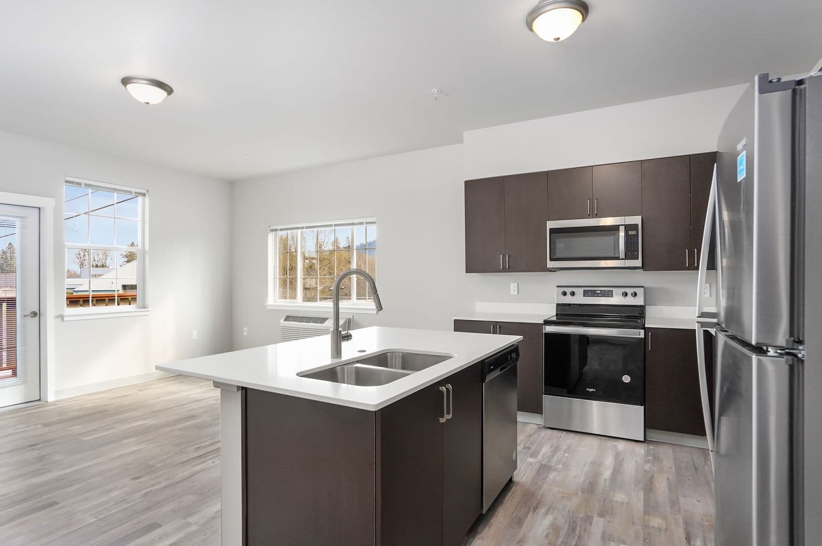 Lebanon Apartment: 100 Vaughan Lane