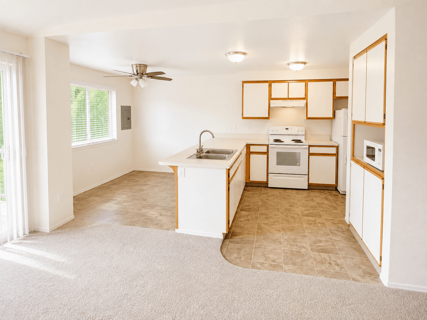 Independence Apartment: 205 N Gun Club Road