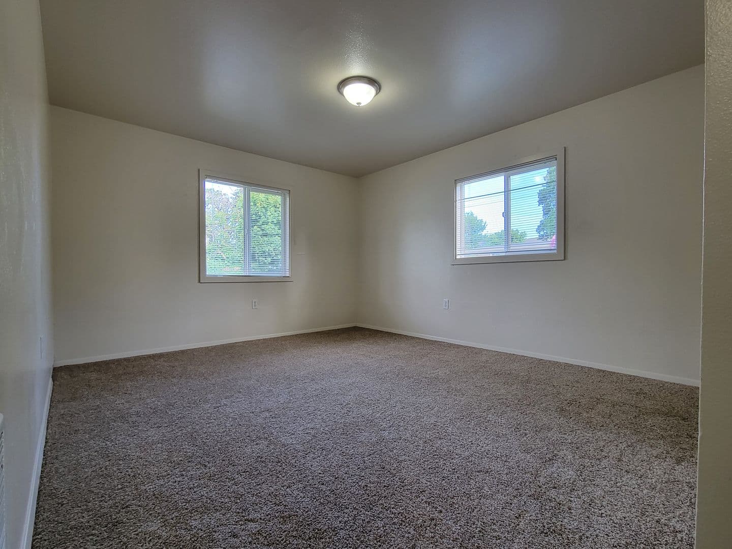 Salem Apartment: 4251 32nd Place NE