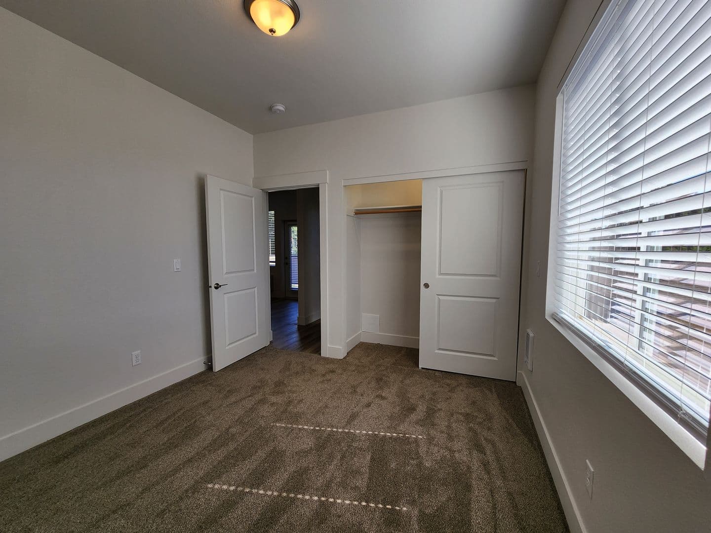 Keizer Apartment: 1065 Clearview Ave NE