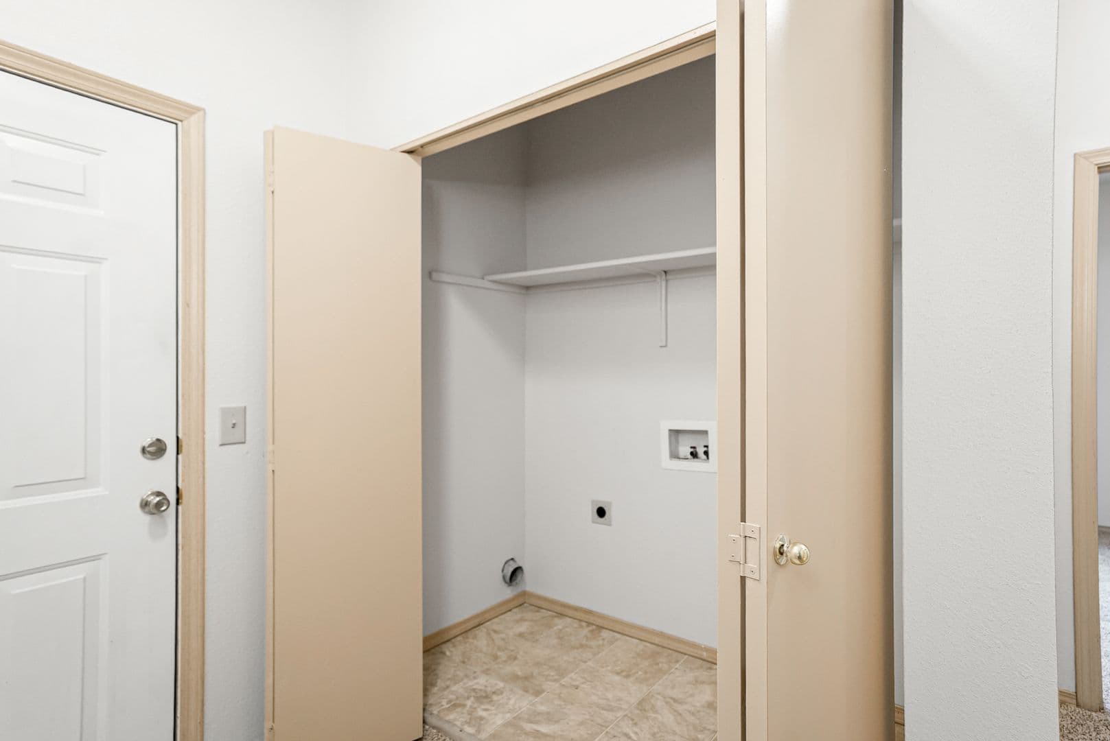 McMinnville Apartment: 2938 NE Evans St