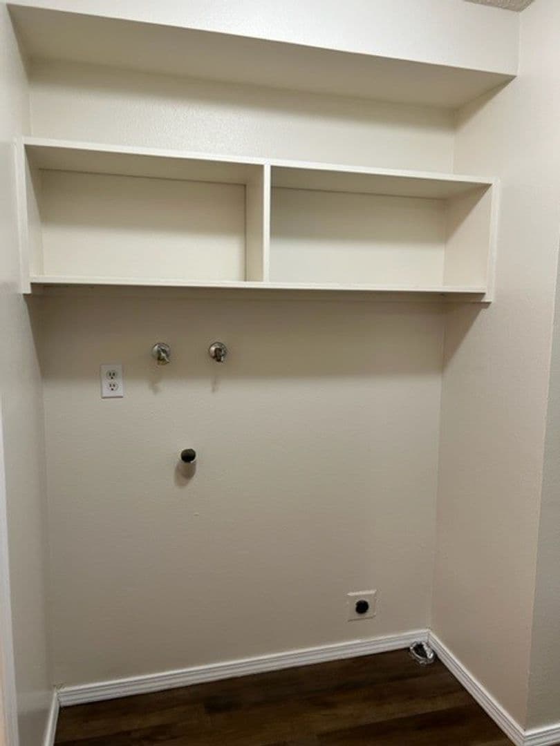 Keizer Apartment: 4975 13th Ave NE