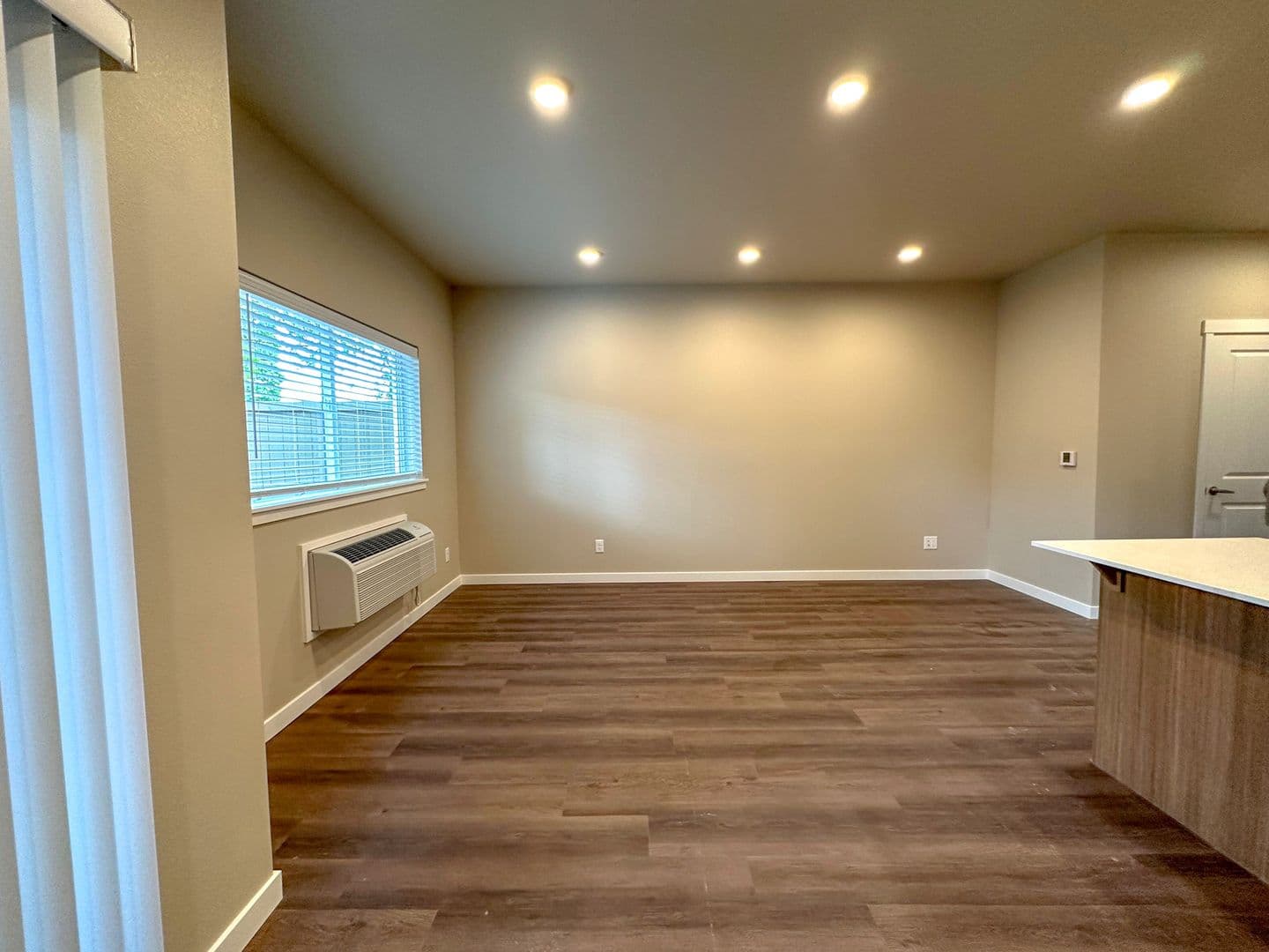 Salem Apartment: 4624 Lancaster Dr NE