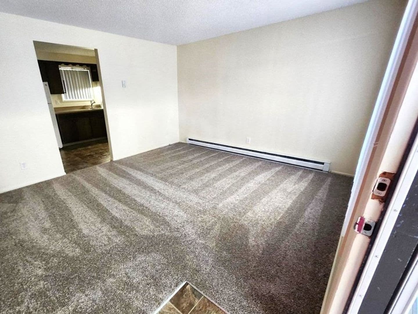 Salem Apartment: 158 Friendship Ave SE