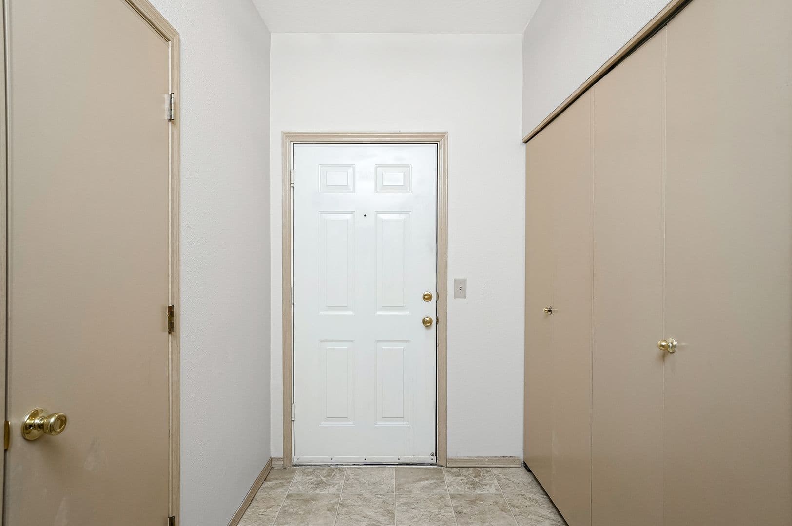 McMinnville Apartment: 2938 NE Evans St