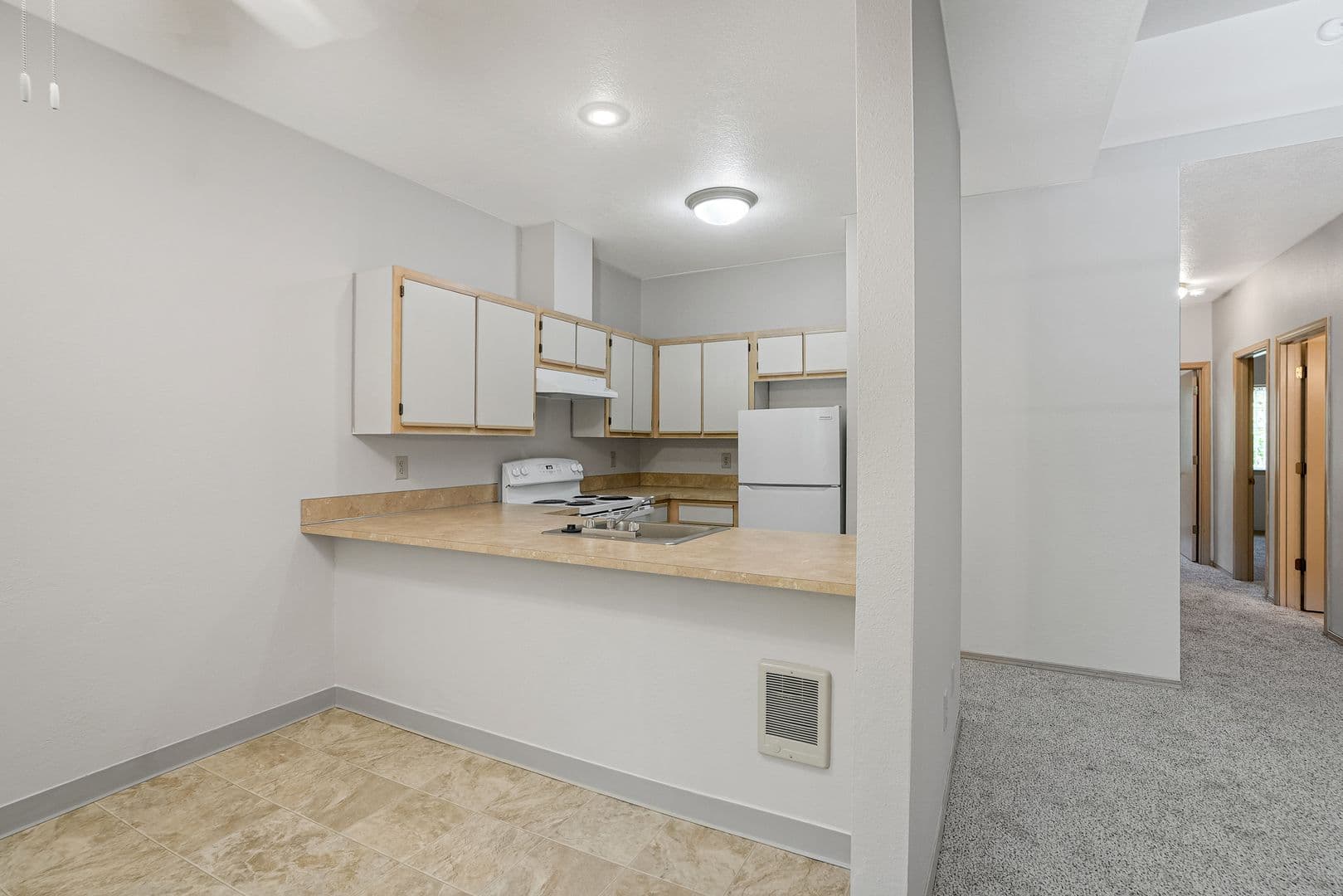 McMinnville Apartment: 2938 NE Evans St