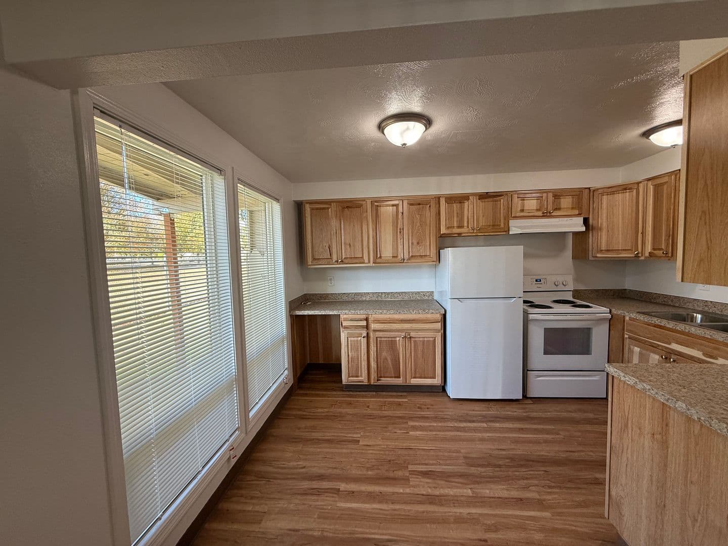 Salem Apartment: 4251 32nd Place NE