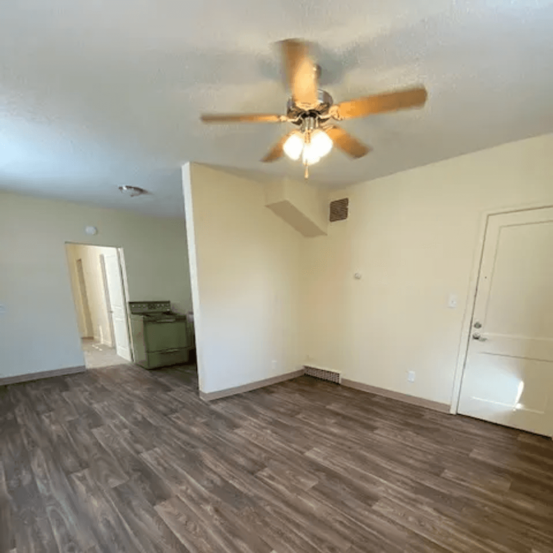 Salem Apartment: 879 Liberty St NE