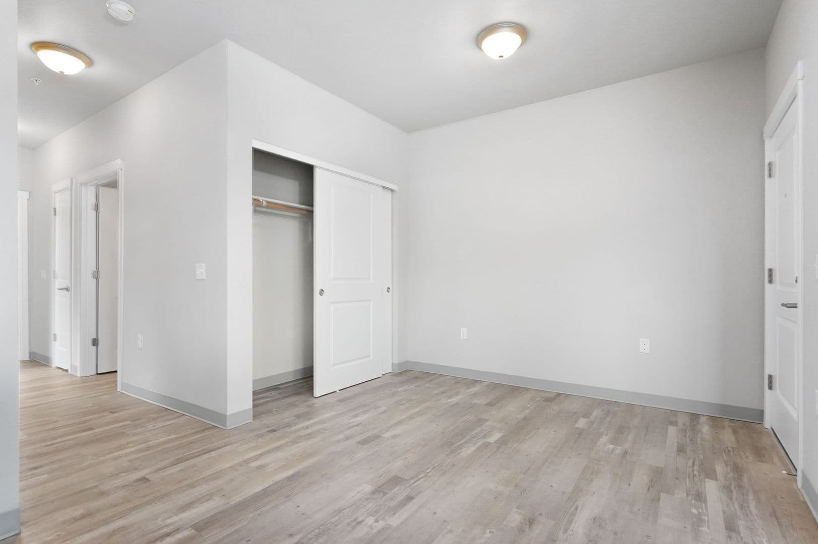 Lebanon Apartment: 100 Vaughan Lane