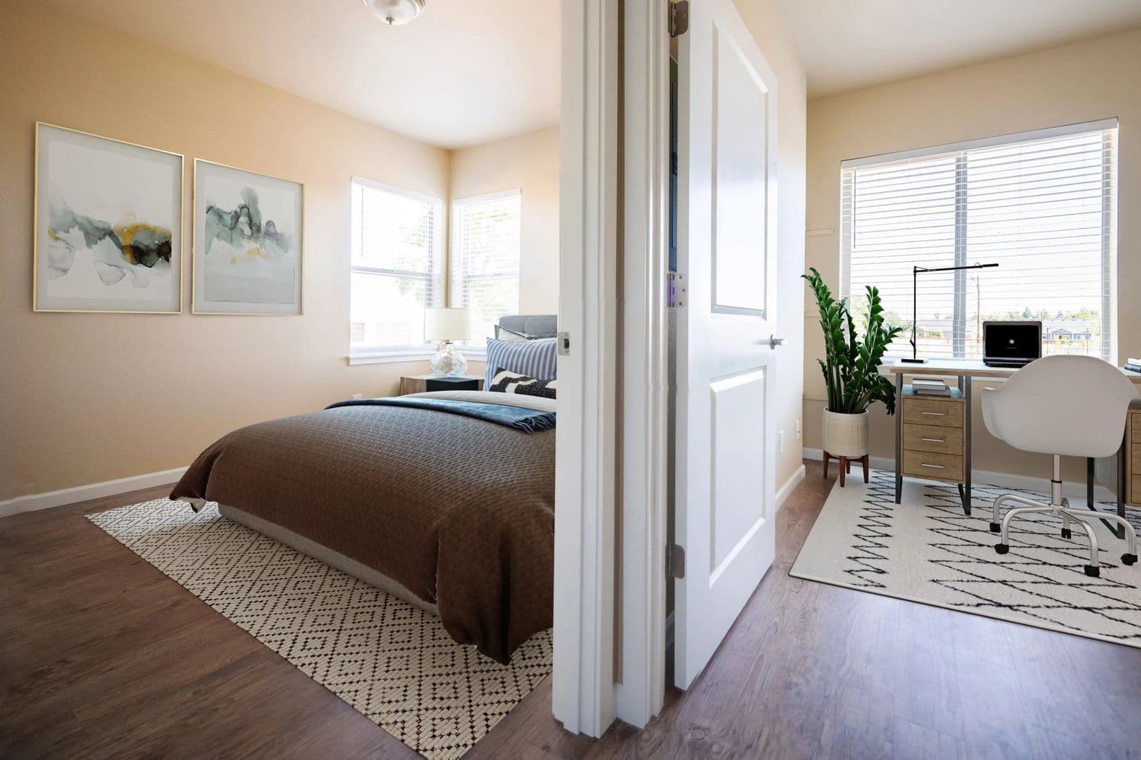 Salem Apartment: 3220 Lansing Avenue NE