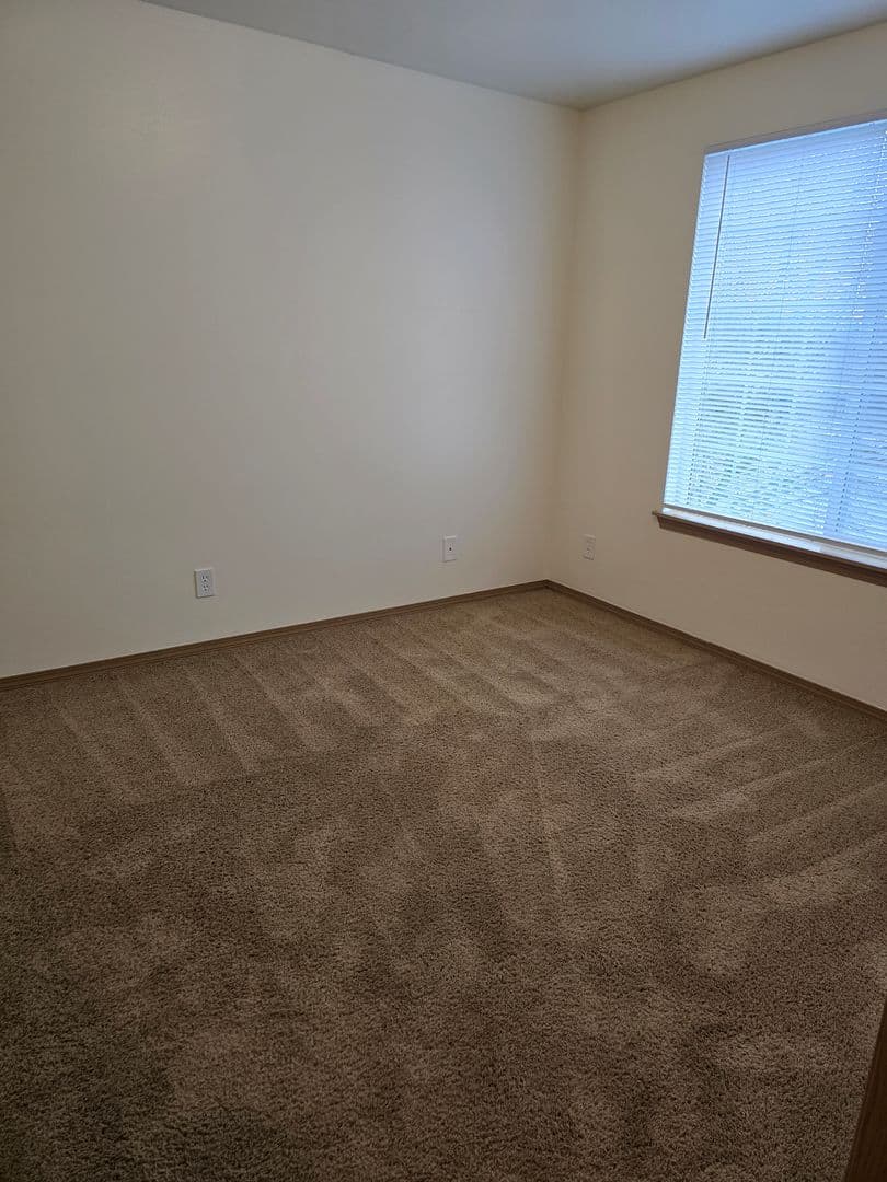 Albany Townhome: 3511 25th Court SE